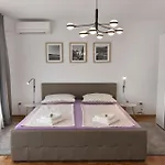 Apartment Sunny In